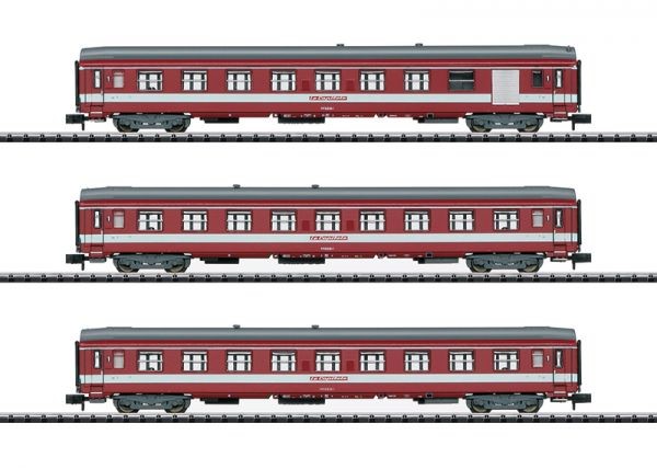 VOITURES SNCF UIC MINITRIX ECHELLE N 